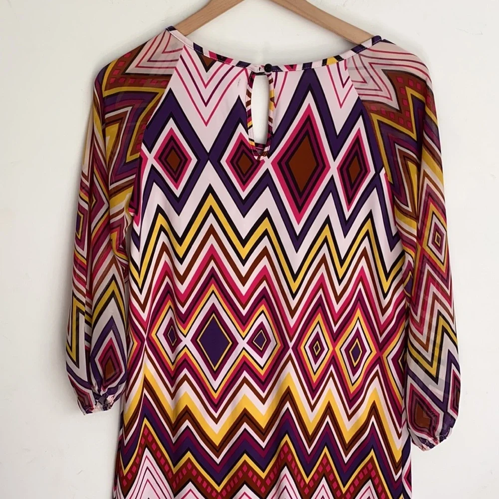 Vior Vior Multi colored‎ zigzag design dress, Sz 10